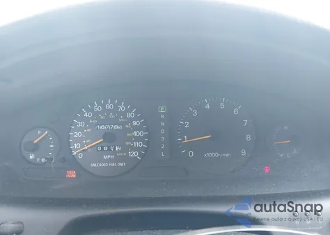 1997 Mitsubishi Diamante Es z USA, uszkodzony, nr VIN 6MMAP37P1VT012531